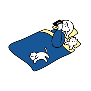 ２匹の猫と一緒に横になり、スマホを見ている女性のイラスト