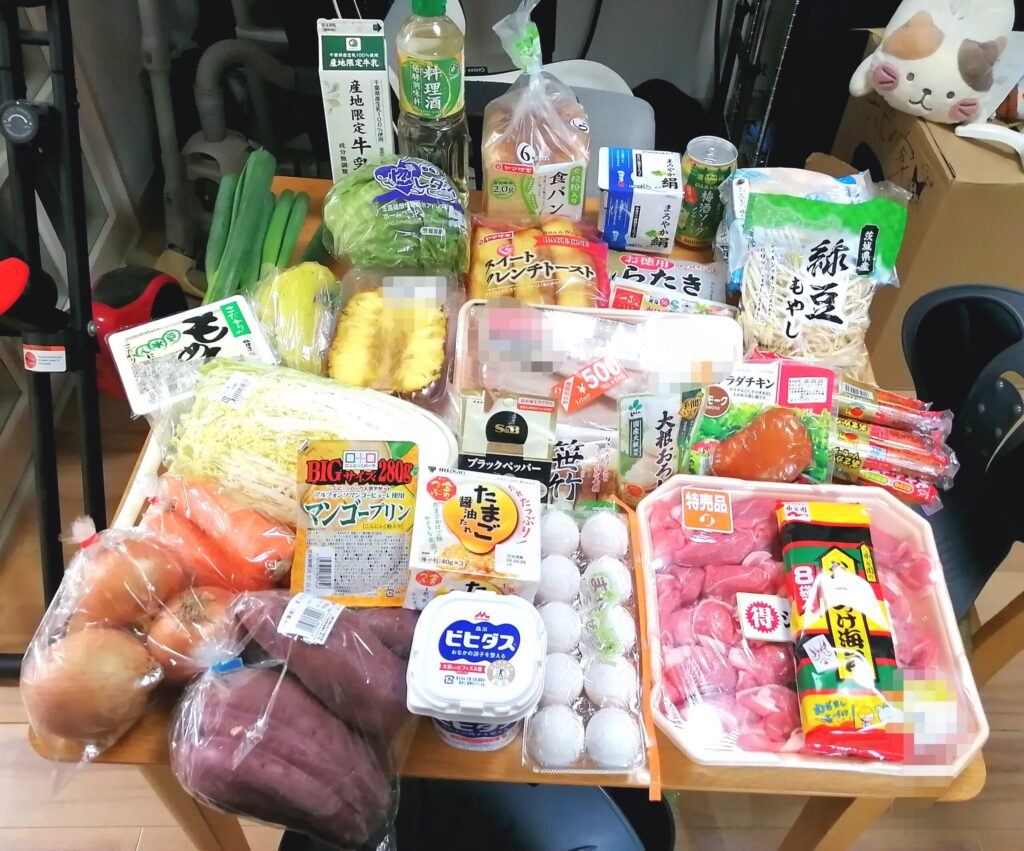 週末のまとめ買いで購入した食品の画像