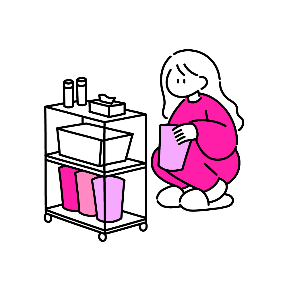 シャンプーをたくさんストックしている女性のイラスト
